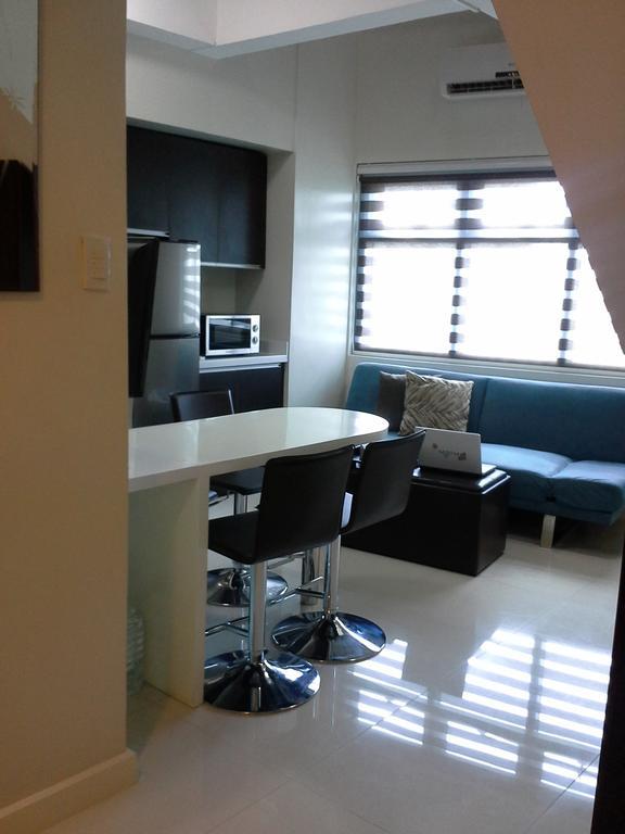 Apartamento Eton Parkview Makati City Exterior foto