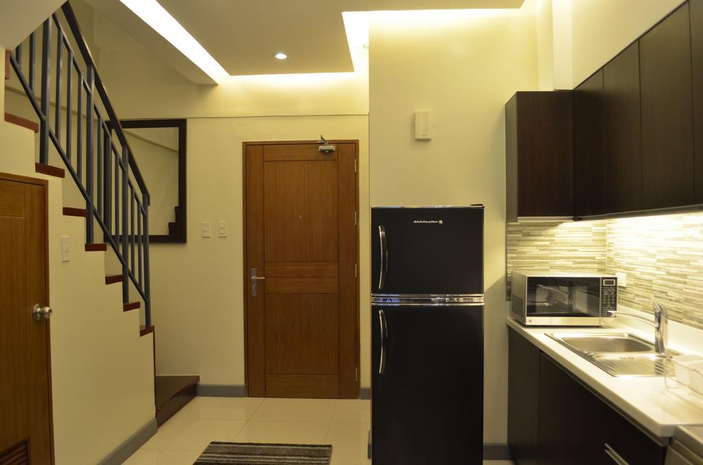 Apartamento Eton Parkview Makati City Exterior foto